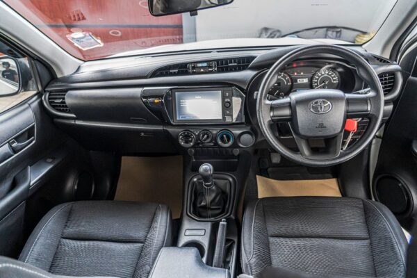 used Toyota Hilux Good 2021 (Copy)