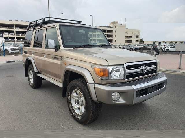 Toyota landcruiser hardtop